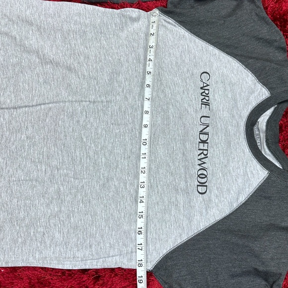 Carrie Underwood Story Teller World Tour 3/4 Sleeve Tee Grey Black Medium - Picture 5 of 6